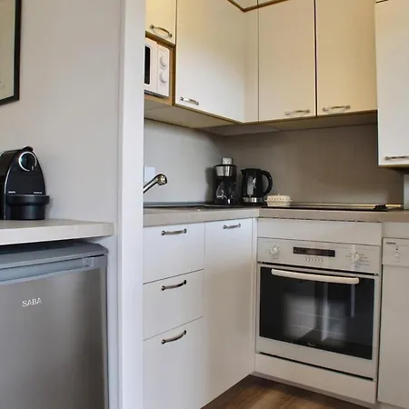 Apartment La Badine For 4 By Sunset