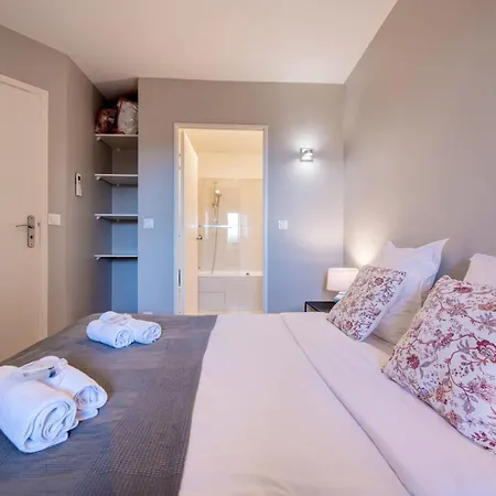 La Badine Airco Pool For 4 By Sunset Antibes