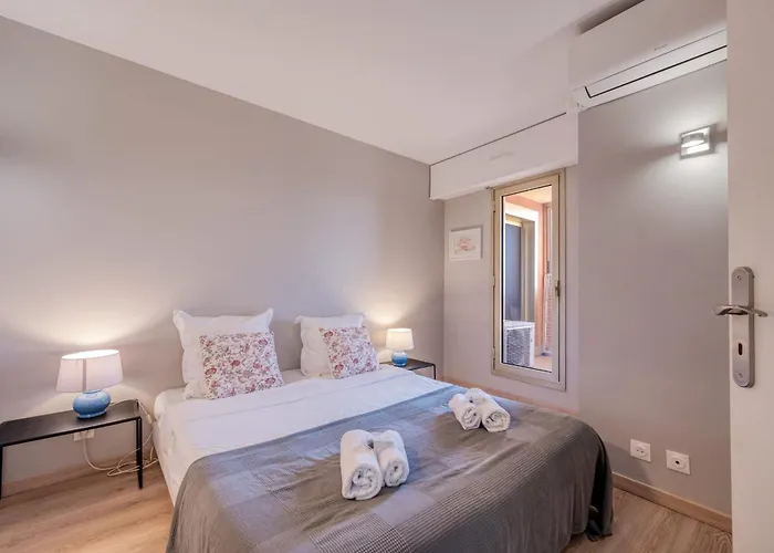 La Badine Airco Pool For 4 By Sunset