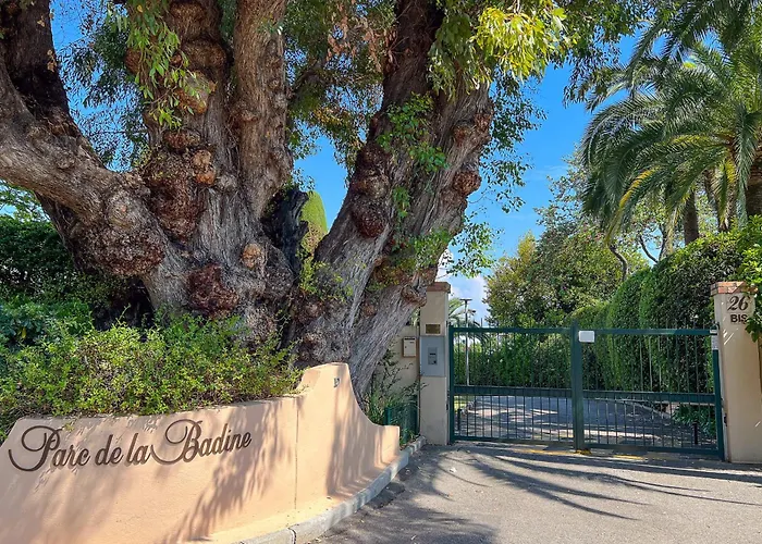 La Badine Airco Pool For 4 By Sunset *