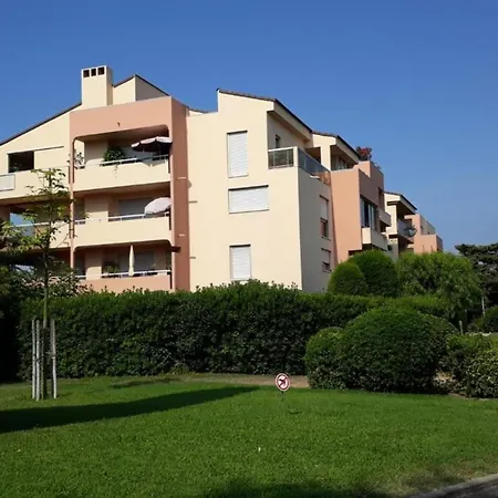 La Badine Airco Pool For 4 By Sunset Apartment