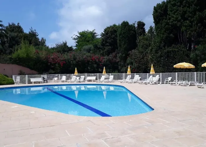 La Badine Airco Pool For 4 By Sunset Apartment