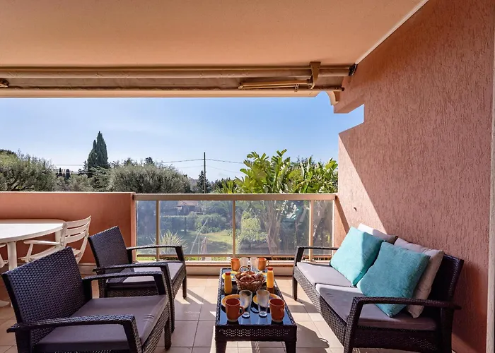 La Badine Airco Pool For 4 By Sunset Apartment