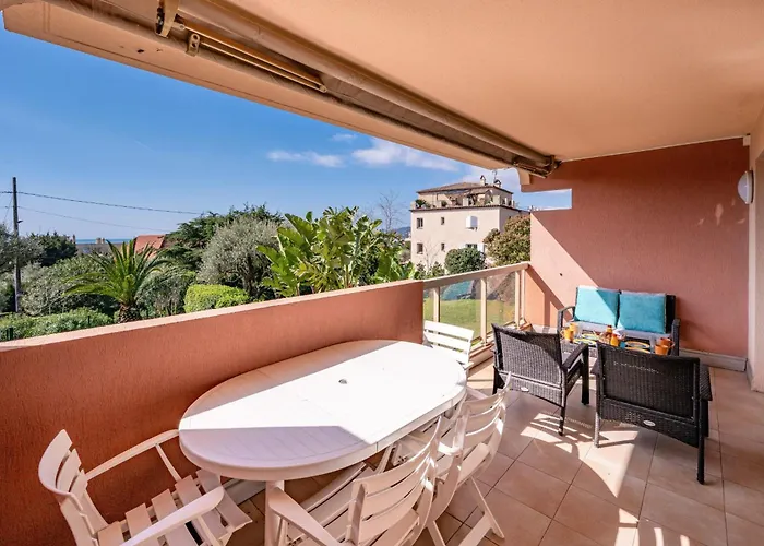 La Badine Airco Pool For 4 By Sunset