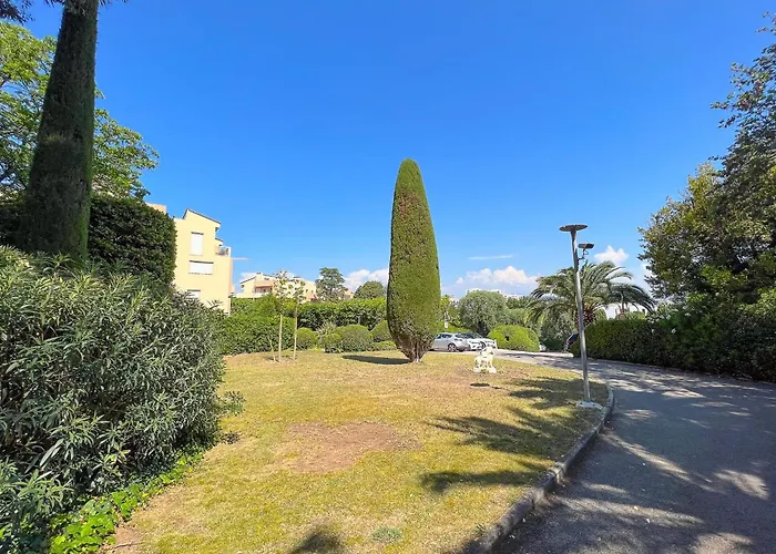 La Badine Airco Pool For 4 By Sunset