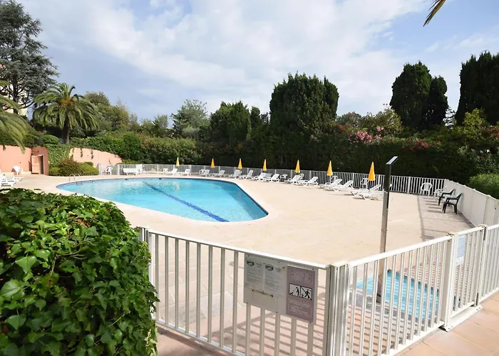 Apartment La Badine Airco Pool For 4 By Sunset